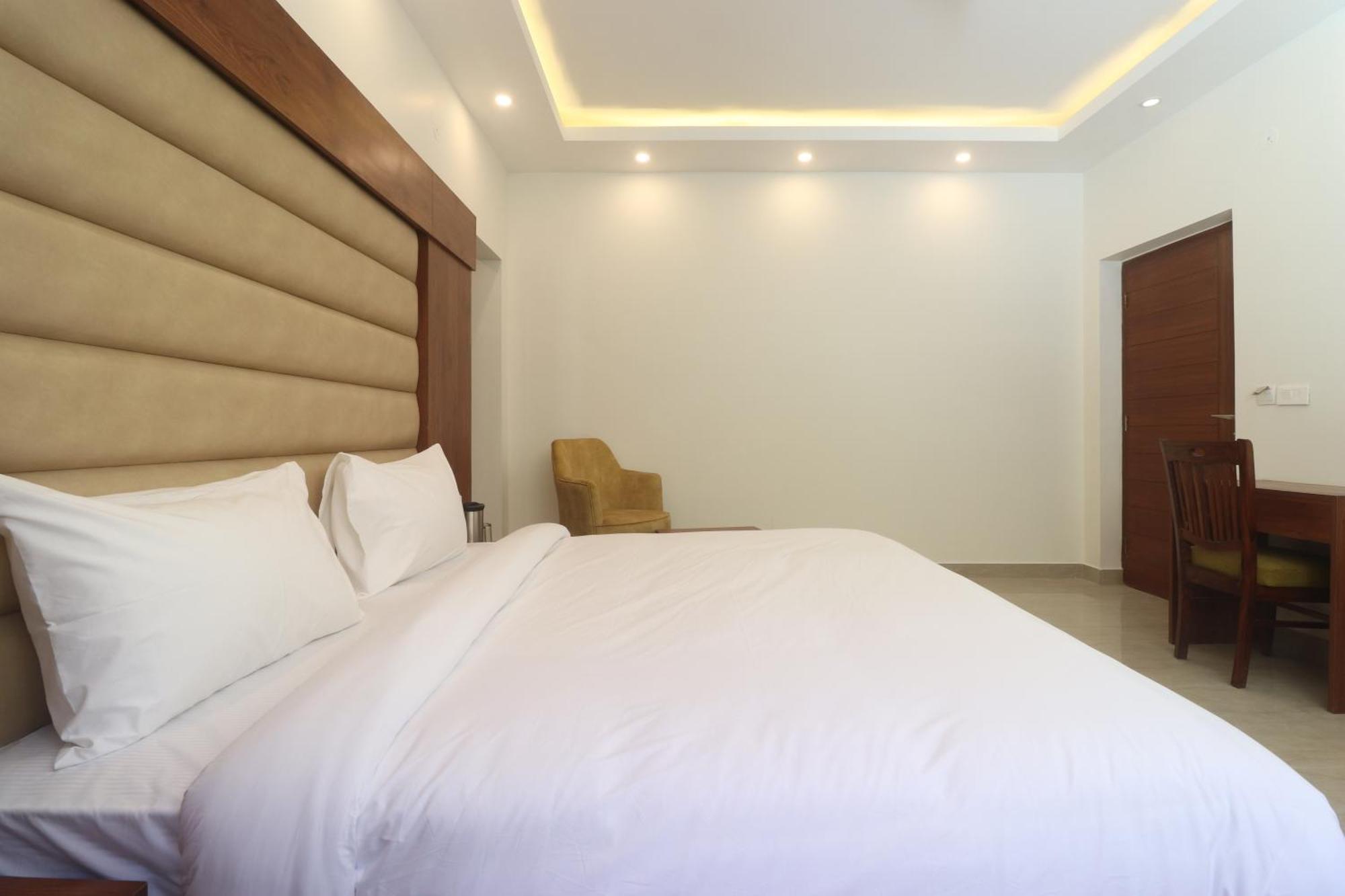 Hotel Mussoorie Heights Дехрадун Экстерьер фото