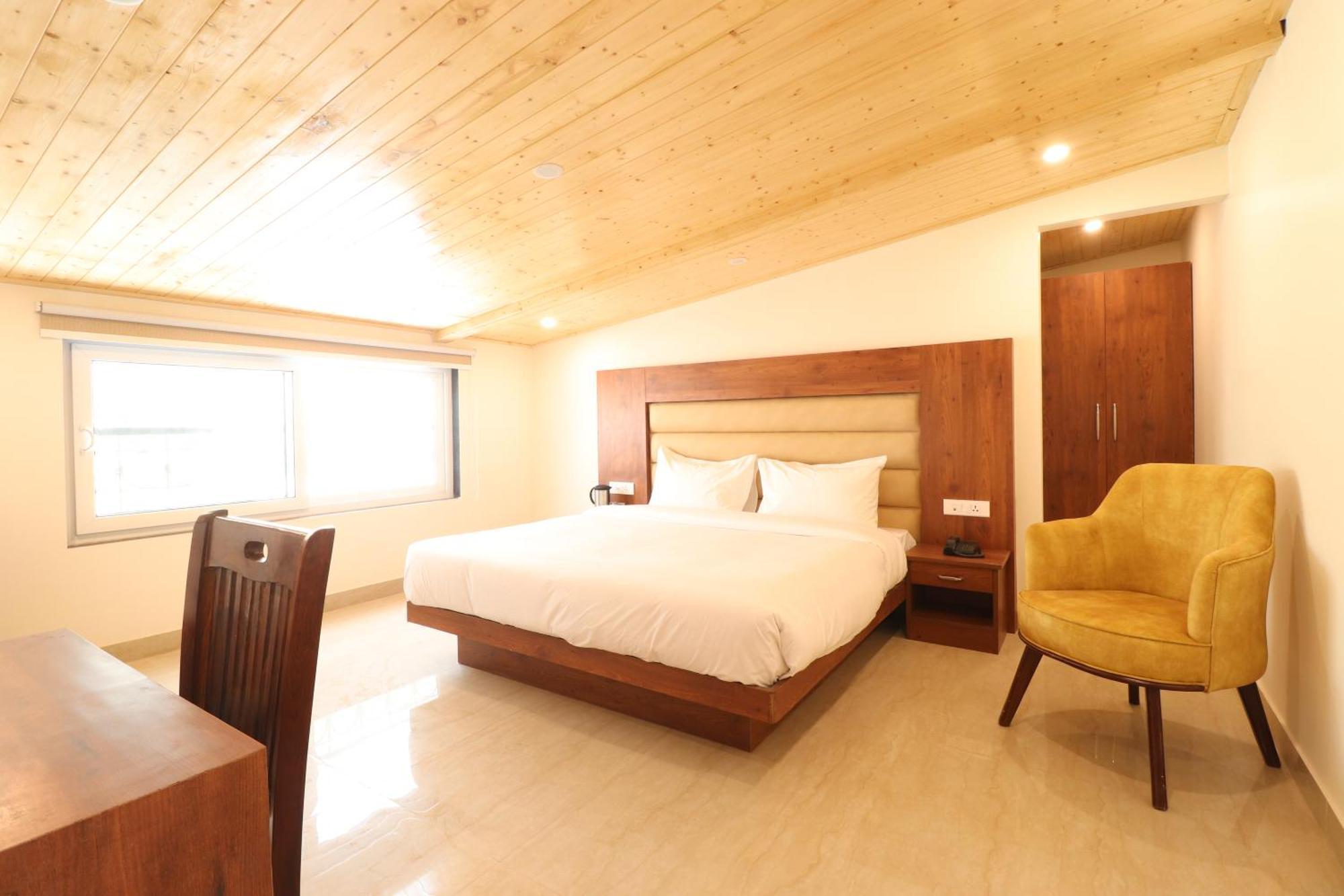Hotel Mussoorie Heights Дехрадун Экстерьер фото