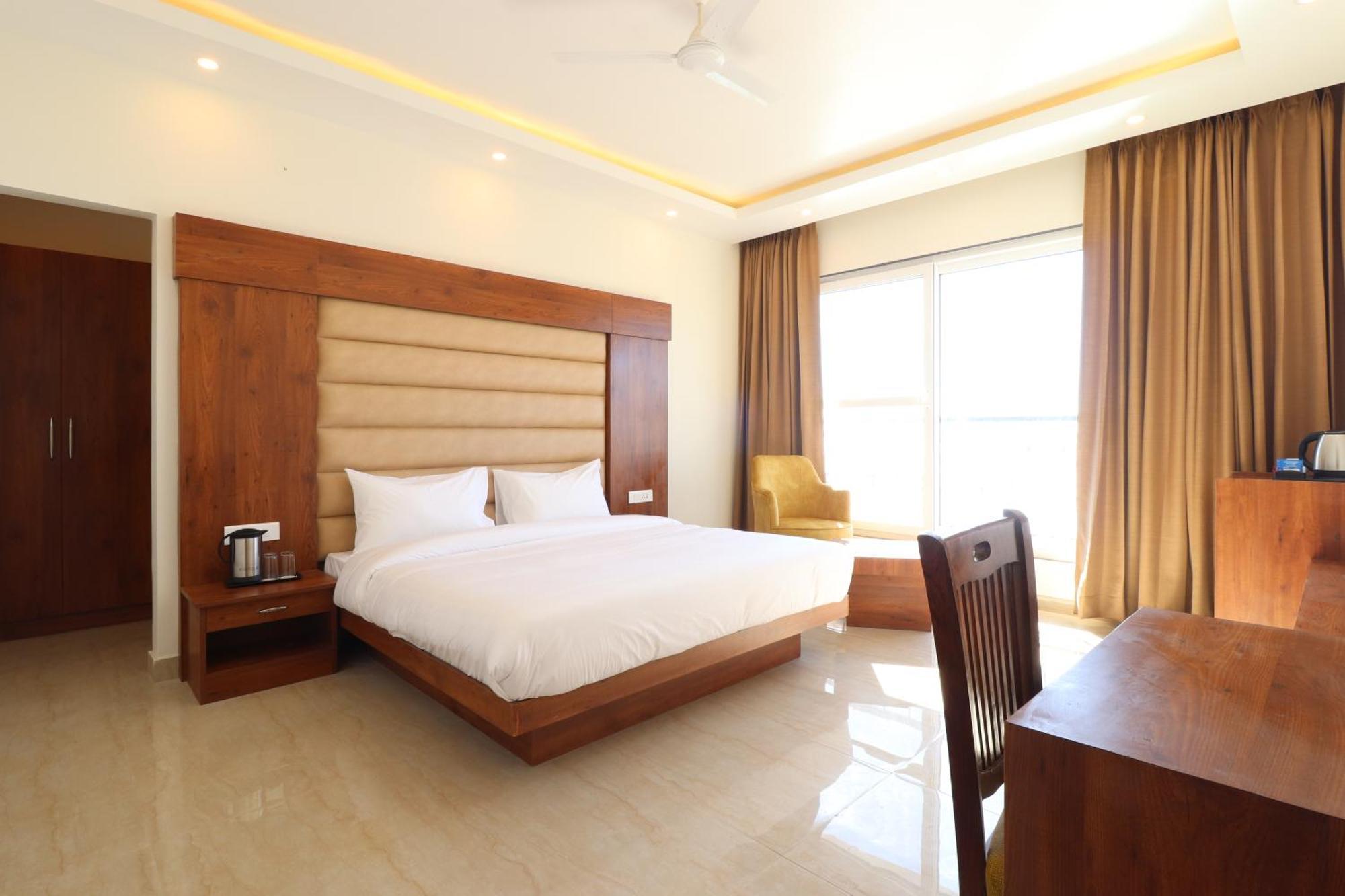 Hotel Mussoorie Heights Дехрадун Экстерьер фото